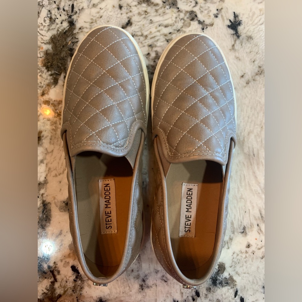 ECENTRCQ Steve Madden